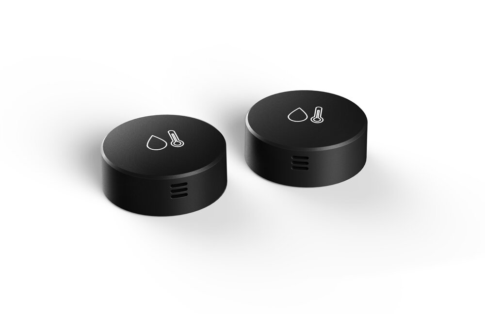 two maveo sensors in black next to each other